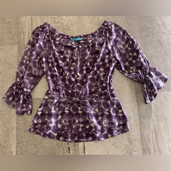 Alice + Olivia Camilla Print Silk Blouson Top - Picture 5 of 12